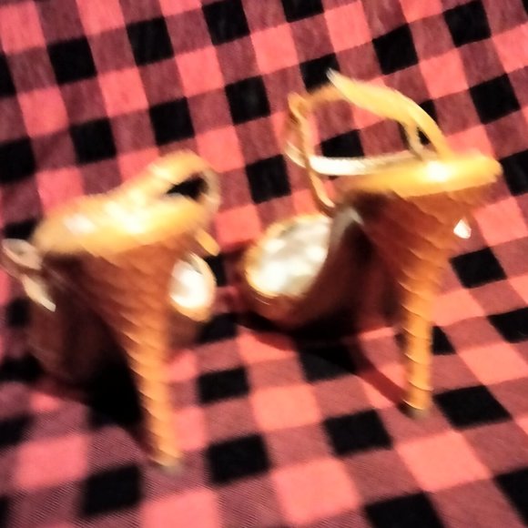 WILD ROSE Women Shoes Mustard Metallic High Heels Open Toe Size 6.5 - Picture 7 of 8